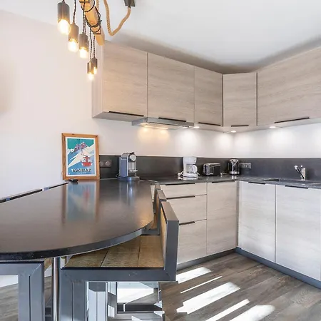 Appartement Renove 6 Pers, Et Lumineux, Proche Pistes Et Centre, Avec Balcon Sud - Fr-1-314-148